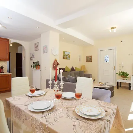 Anna's House بيت للعطل *